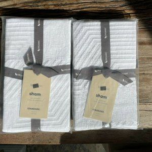 West Elm Organic Modern Geo 2 standard shams White